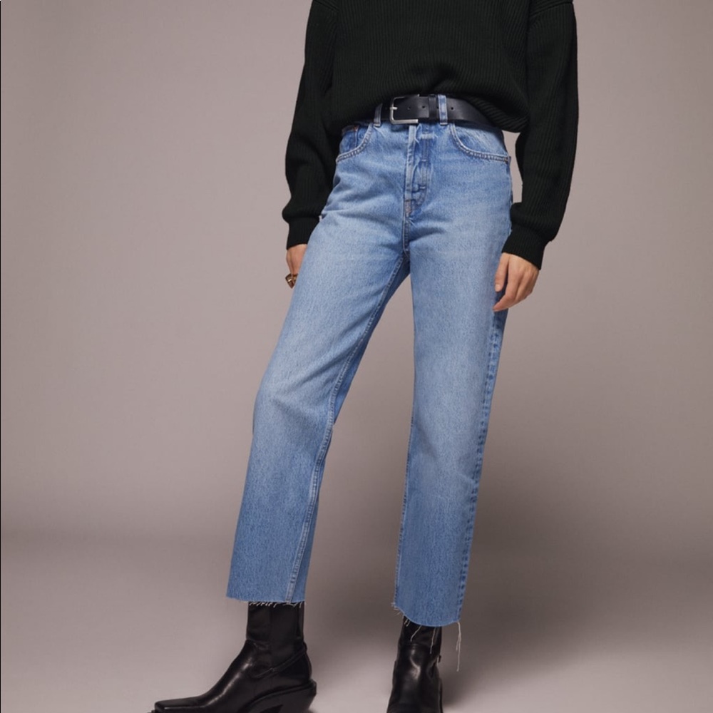 Zara Women's Medium Wash Straight Leg Jeans